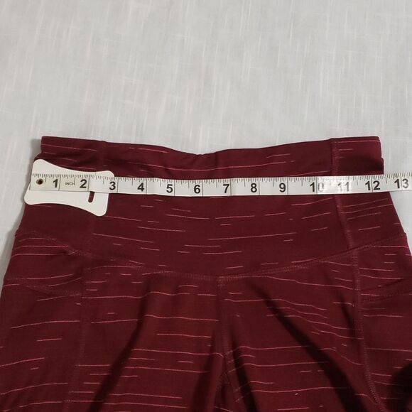 Champion. EUC.  Burgandy Athletic Leggings Size S. - Picture 9 of 11